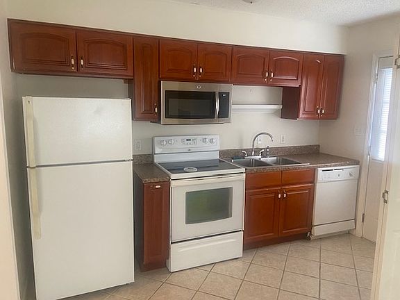 5th image of 247 Stafford Pl #247