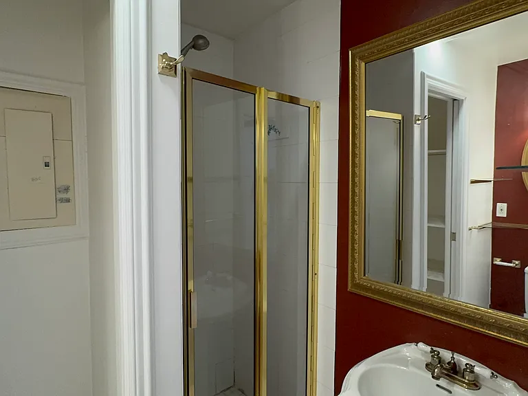 870 W 19th Ave #12 — Photo 27