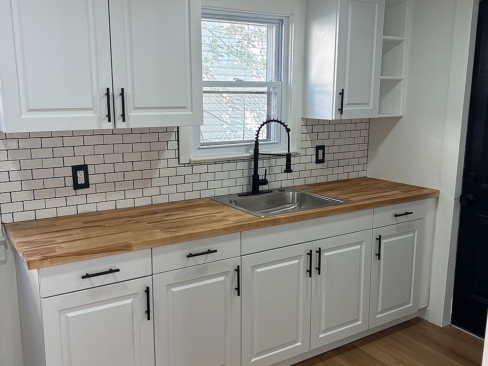 1st image of 783 E 131st St