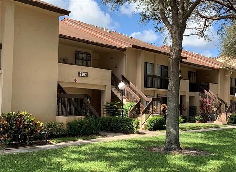 1st image of 2307 SW 15th St APT 6