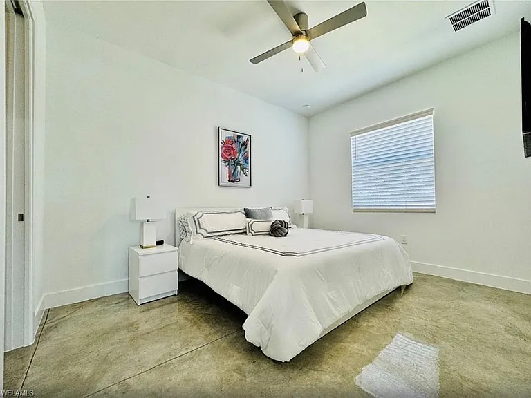 2479 Shadowlawn Dr — Photo 26