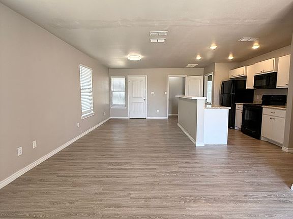 4th image of 2510 Date Ave