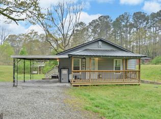 398 Grove St, Toccoa, GA 30577
