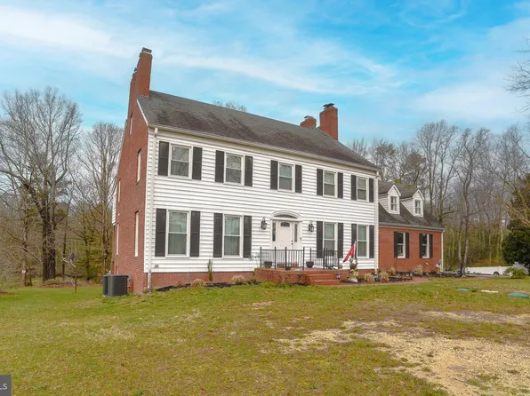 28027 Feather Ct, Mechanicsville, MD 20659