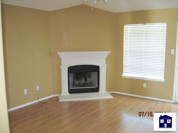 3rd image of 2301 Isabelle Dr