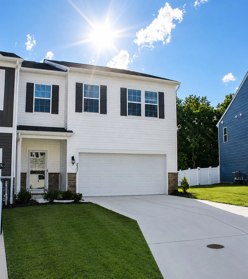 4 bed, 2.5 bath, 2313 sqft, $3,300 — Photo 2
