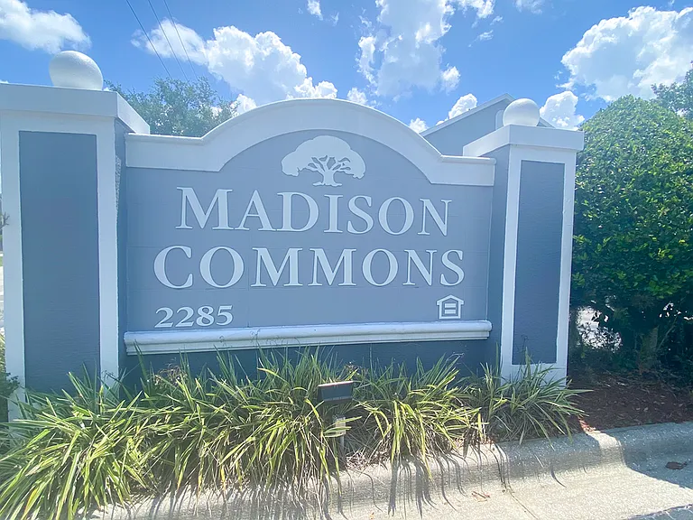 Madison Commons Apartments — Photo 23