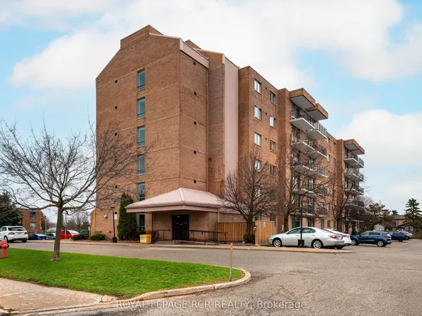 16 4th St #32, Orangeville, ON L9W 4N7