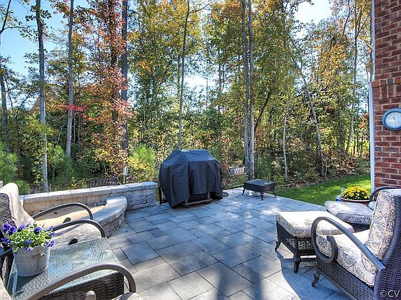 3rd image of 5117 Aldenbrook Way Gln