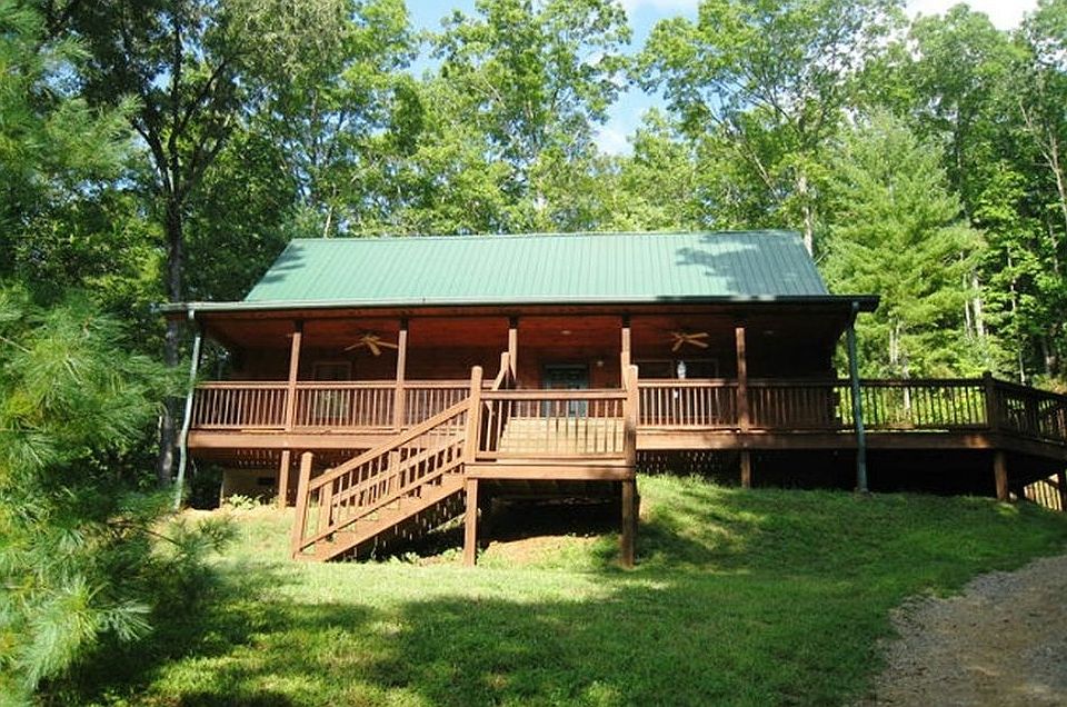 2nd image of 121 Ruud Ridge Rd