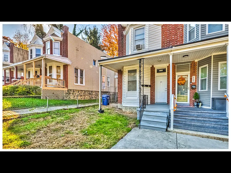 2220 Lyndhurst Ave #1 — Photo 1