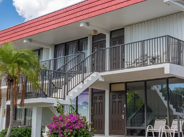 301 Sombrero Blvd APT 202, Marathon, FL 33050
