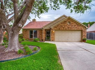 1216 Eaton Ln, Grapevine, TX 76051