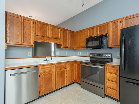 4th image of 8058 Snug Harbor Ln