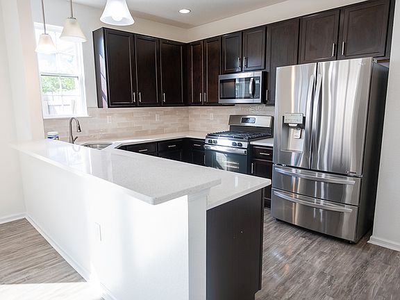 5th image of 3961 Trenwith Ln #1