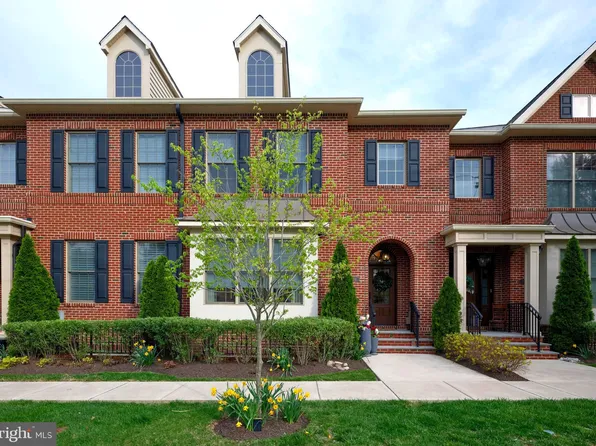 276 W Ashland St, Doylestown, PA 18901