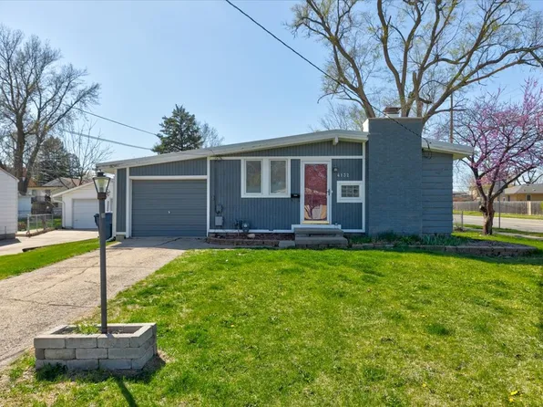 4132 69th St, Urbandale, IA 50322