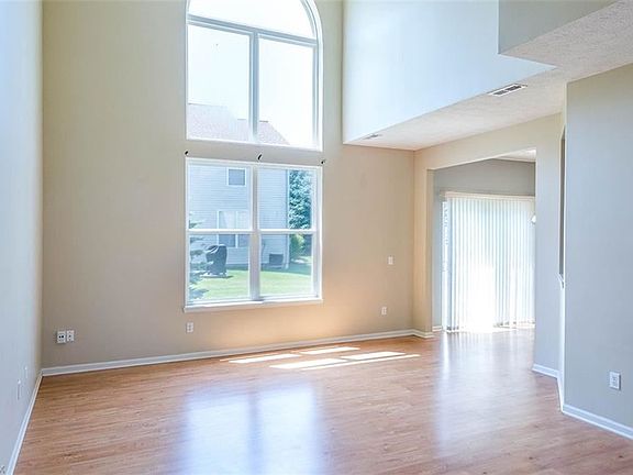 5th image of 1318 Durham Dr