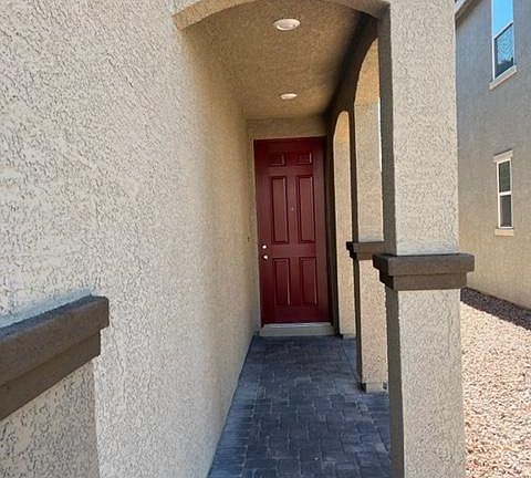 3rd image of 5827 Holbeche St
