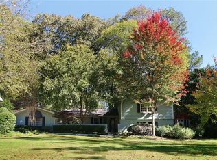 5666 Mill Trace Dr, Atlanta, GA 30338