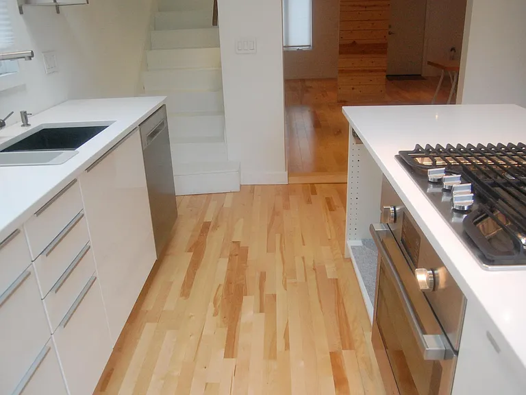 1014 Exchange St — Photo 59