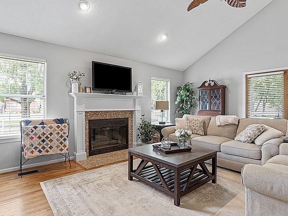 2nd image of 3005 Prestons Station Dr
