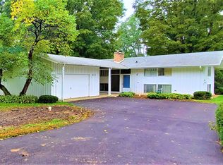 410 Bruce Ln, Mount Morris, IL 61054