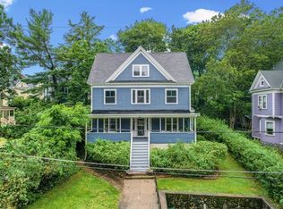 28 Richardson Rd, Melrose, MA 02176