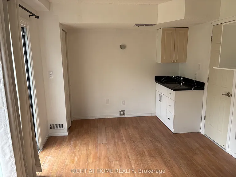 5030 Heatherleigh Ave #127 — Photo 13