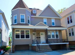 18 W 38th St, Bayonne, NJ 07002