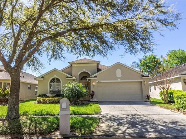 18851 Maisons Dr, Lutz, FL 33558