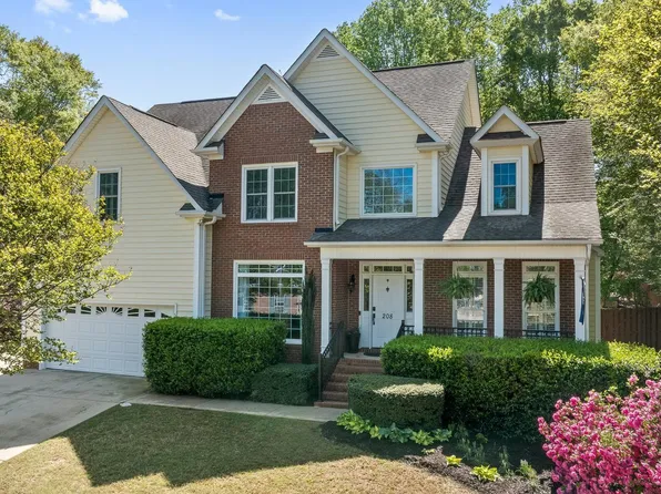 208 Dunrobin Ln, Simpsonville, SC 29681