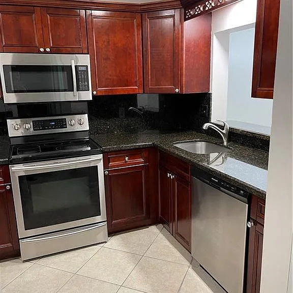 6549 Somerset Dr #106 — Photo 3