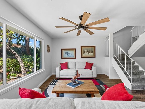 5th image of 9401 Carlton Oaks Dr Unit E