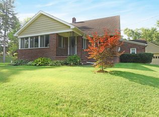 17997 Cavanaugh Lake Rd, Chelsea, MI 48118