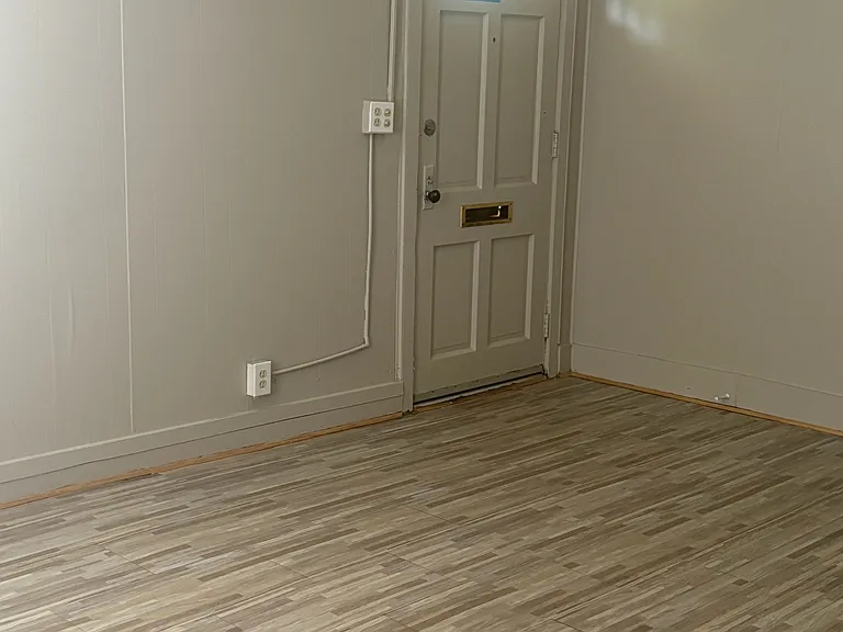 407 Walnut St — Photo 3