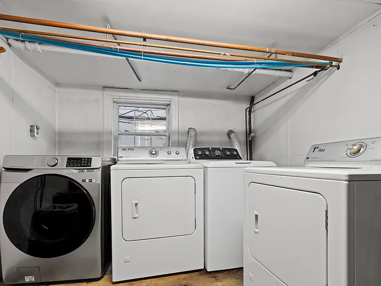 245 W Walnut St #2 — Photo 27