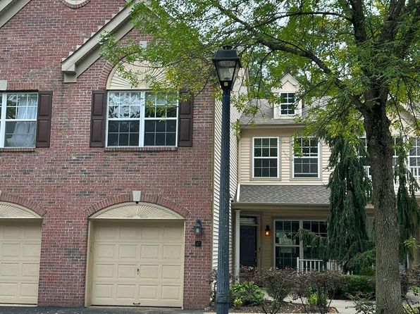 47 Poplar Ln