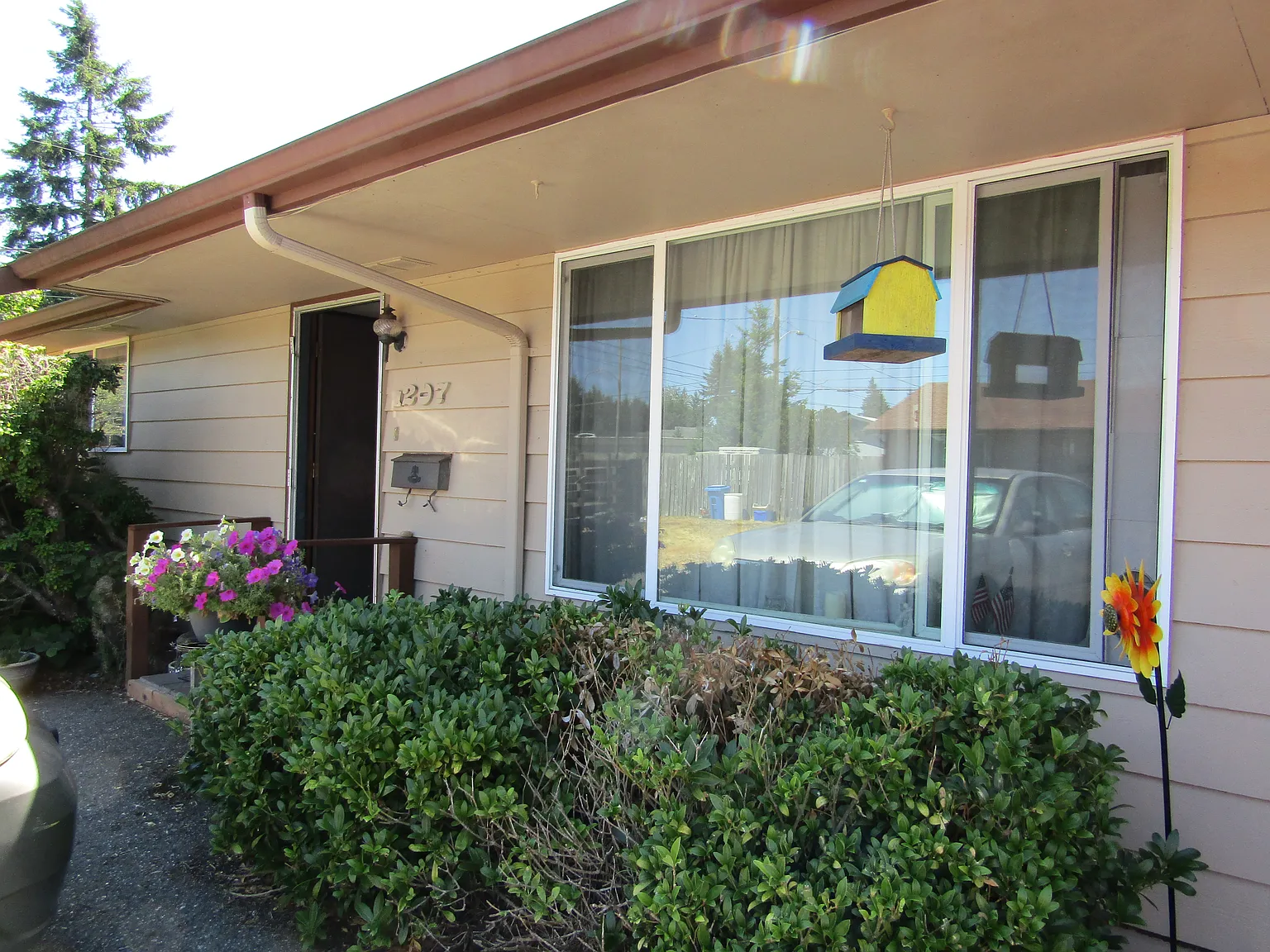 2 bed, 795 sqft, $1,725 — Photo 1