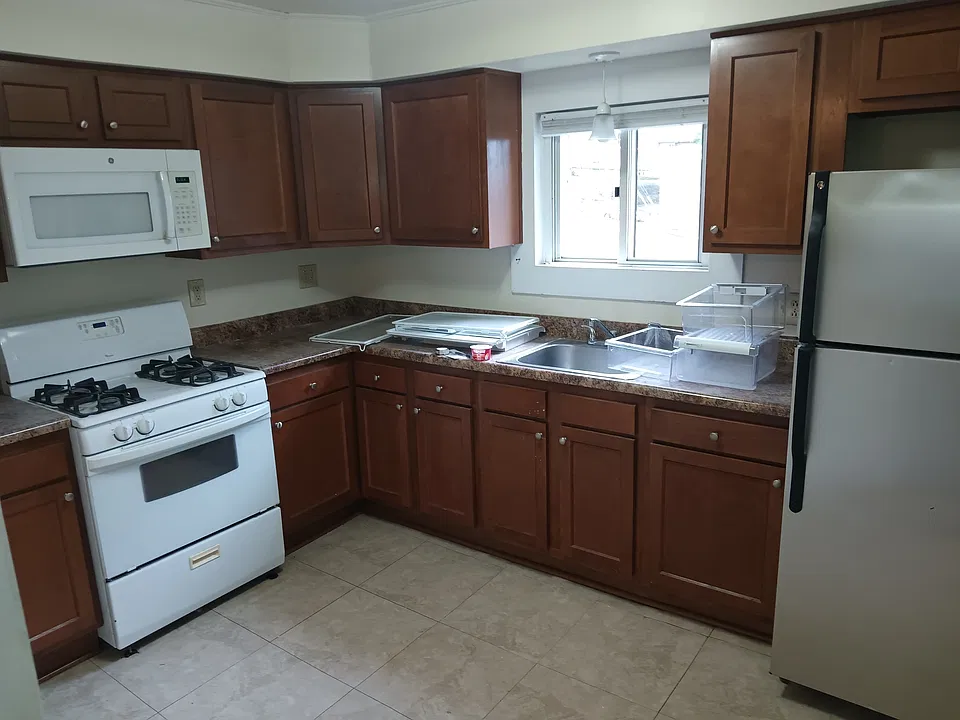 1209 State Ave #2