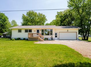 6698 Kruger Rd, Three Oaks, MI 49128