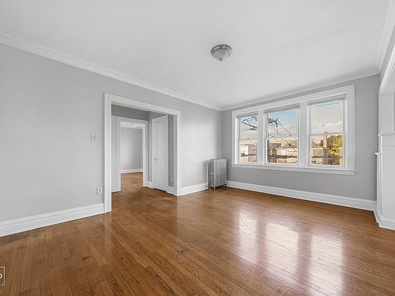 5th image of 5111 W 19th St #2