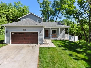 W3778 Beaver Dr, Lake Geneva, WI 53147