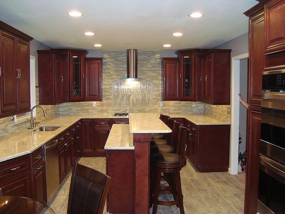 2nd image of 9 Kennerly Ct