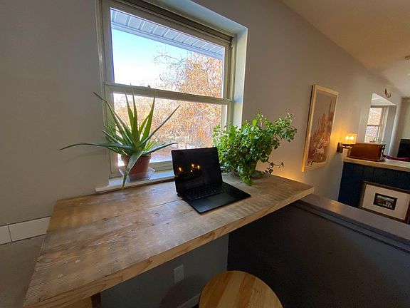 Breakfast nook/workstation