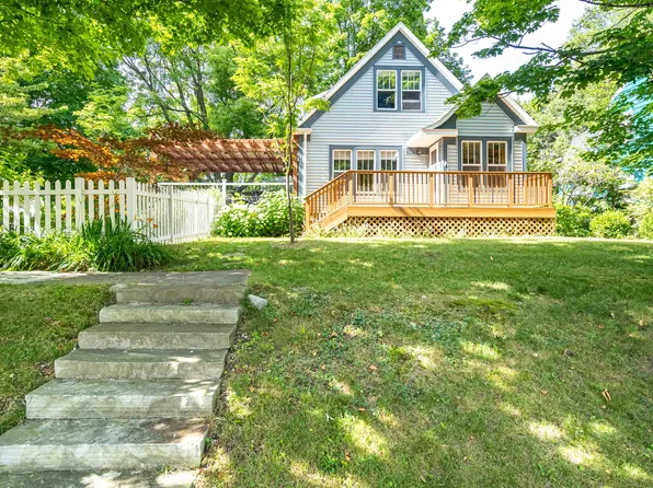 415 Superior St, South Haven, MI 49090