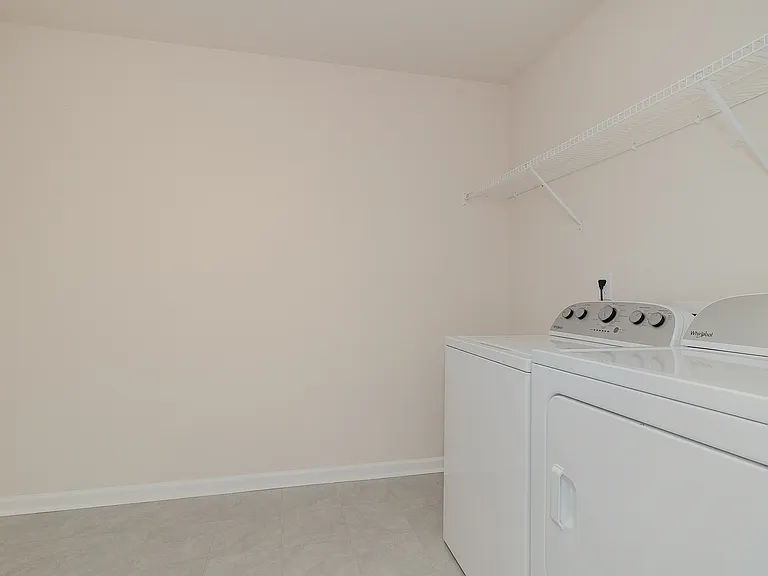 5706 Kalamata Dr — Photo 32
