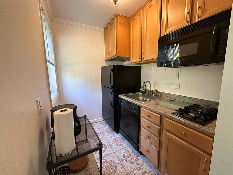 4570 Macarthur Blvd NW #G2 — Photo 6