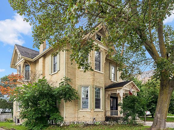 3rd image of 125 Elora St S