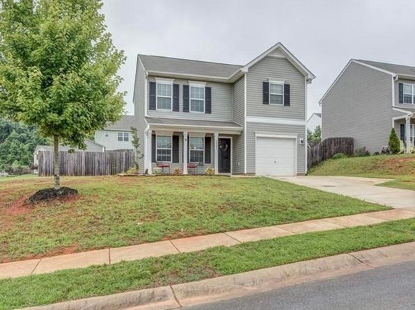 2001 Roscommon Dr
